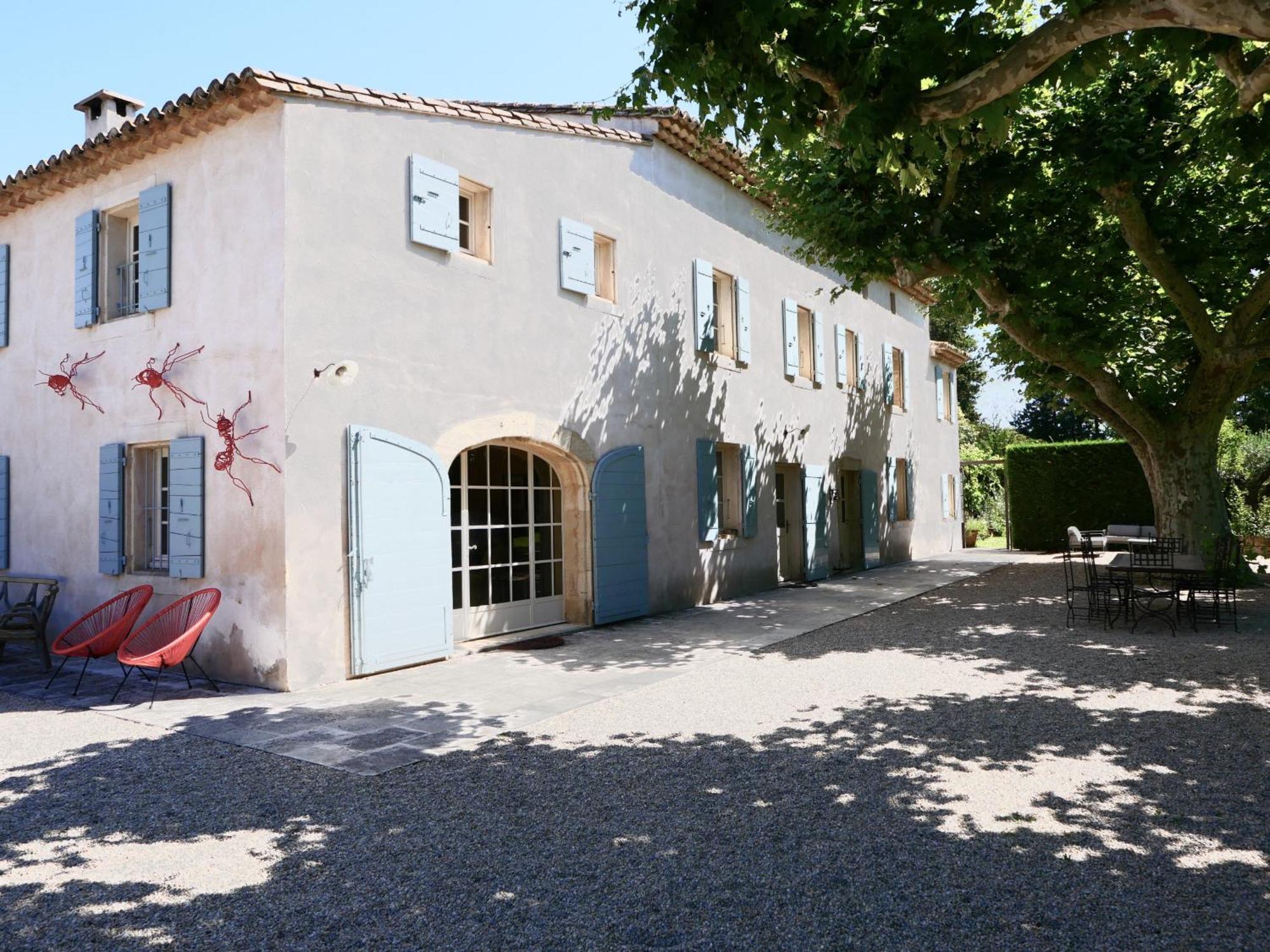Superbe Mas Provençal 600m2 avec une Superbe Piscine Chauffée et très grand jardin 9000m2, situé au cœur du Luberon en campagne proche de L'Isle sur la Sorgue, 12 personnes, LS2-17 FIGNOULADO Cavaillon Esterno foto